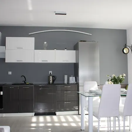 Apartment U-stay Bond Apartament